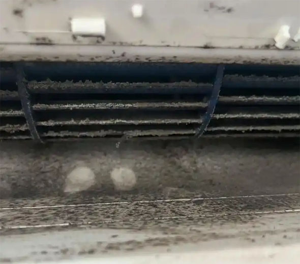 资兴空调吹的风有股烧焦味是怎么回事